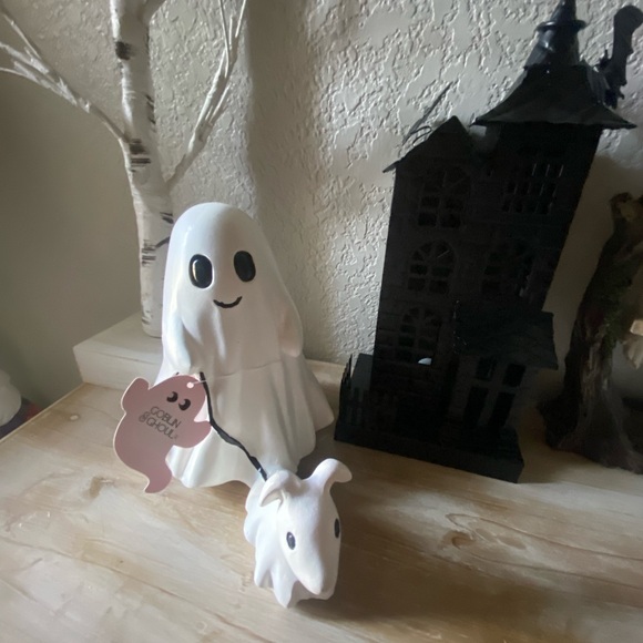 Goblin & ghoul Ghost walking dog - Picture 1 of 4